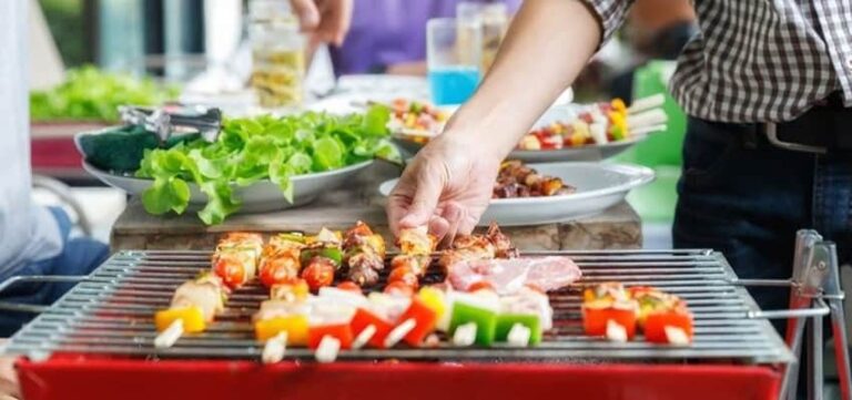 BBQ Vs Grill - Difference between BBQ and Grill